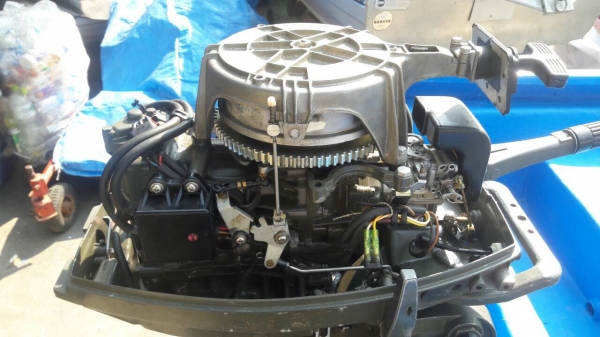 เรือไฟเบอร์ 3 ลอนพร้อมเครื่อง 25 แรง