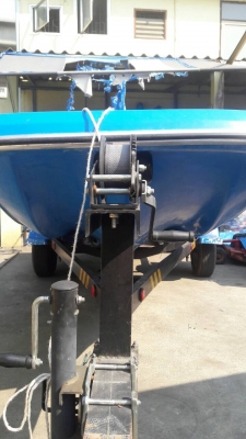 เรือไฟเบอร์ 3 ลอนพร้อมเครื่อง 25 แรง