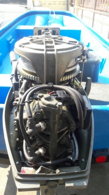 เรือไฟเบอร์ 3 ลอนพร้อมเครื่อง 25 แรง