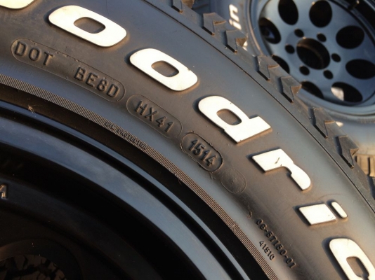 มือ2 BF Goodrich All-Terrain 265 70 r16 ปี14 +แม็ก มือ2 BF Goodrich All-Terrain 265 70 r16 ปี14 +แม็ก