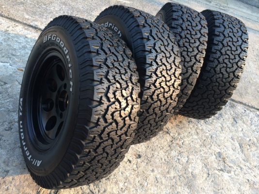 มือ2 BF Goodrich All-Terrain 265 70 r16 ปี14 +แม็ก มือ2 BF Goodrich All-Terrain 265 70 r16 ปี14 +แม็ก