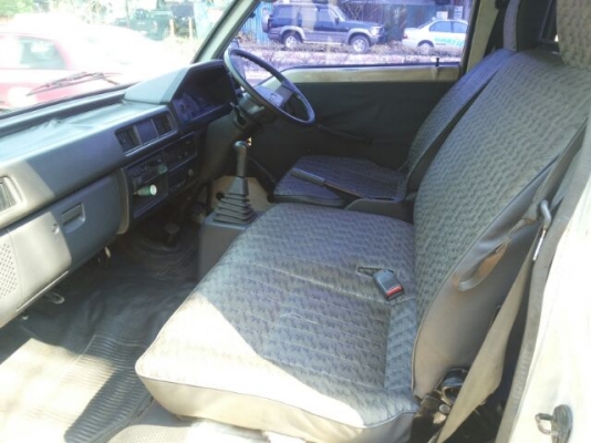 MITSU รถตู้ มือ1 ประตูคู่ วิ่งน้อย ๑ แสนโล