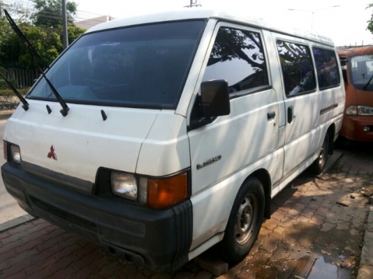 MITSU รถตู้ มือ1 ประตูคู่ วิ่งน้อย ๑ แสนโล