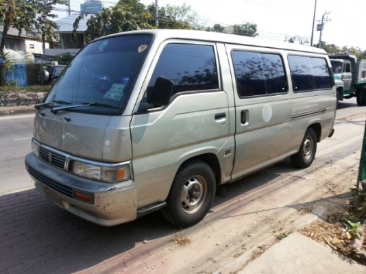 ๊URVAN GL มือเดียว พาวเวอร์ central lock ใช้น้อย