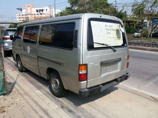 ๊URVAN GL มือเดียว พาวเวอร์ central lock ใช้น้อย