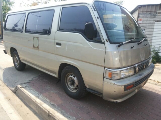 ๊URVAN GL มือเดียว พาวเวอร์ central lock ใช้น้อย