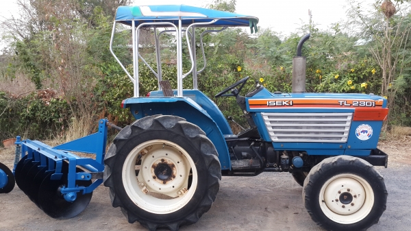 อิเซกิ TL2301 4WD เพาเวอร์ + ผาน5