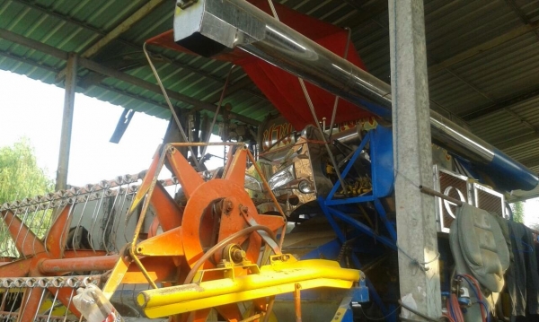 ขาย ปานเจริญ รถสวย ออกมาได้ 4 ปี ใช้งาน 2 ปี จอด 2 ปี