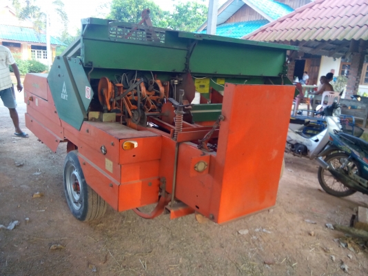 เครื่องอัดฟาง KMT 3690. สภาพสวย.พร้อมใช้งานได้ทันที  088_3970475 พงศกร