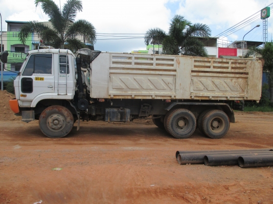 ขายรถยี่ห้อ  NISSAN รุ่น CWM430MHR  สนใจติดต่อ 089-6551506