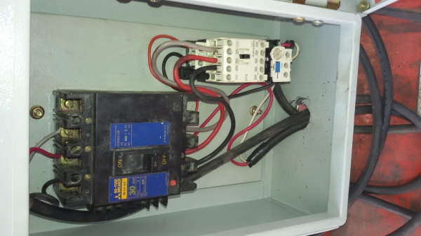 ขายด่วน ปั้มลม 5 แรง ขายด่วน ปั้มลม 5 แรง