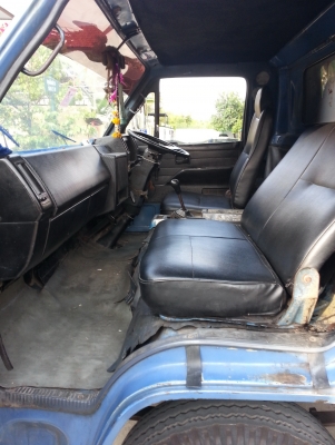 ขายด่วน รถ 6 ล้อ