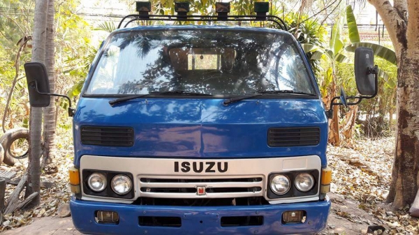 ขาย6ล้อบรรทุก isuzu ks 110แรงม้า กระบะ5เมตร ยกหัวได้พร้อมใช้ ราคาลดได้ โทรมาคุยกัน