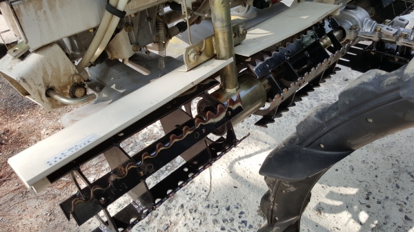 รถดำนา 5 แถว มิซู ระบบไฟฟ้าปรับเอียงซ้ายขาว มีตัวเก็บหญ้า พ่นปุ๋ย รหัสสินค้า Y - 6 รถดำนา 5 แถว มิซู ระบบไฟฟ้าปรับเอียงซ้ายขาว มีตัวเก็บหญ้า พ่นปุ๋ย รหัสสินค้า Y - 6