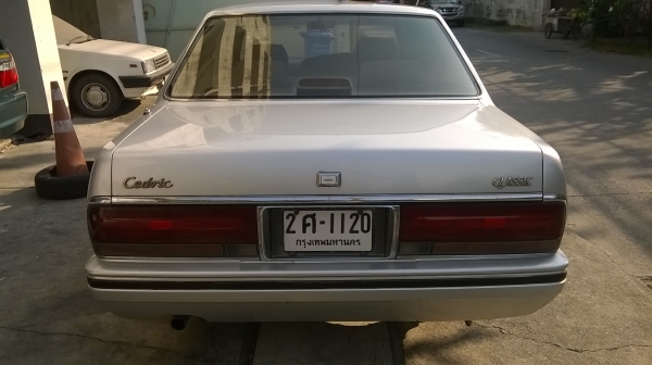 Nissan cedric Y31 สวยๆเดิมบาง
