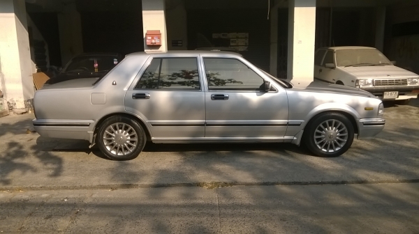 Nissan cedric Y31 สวยๆเดิมบาง