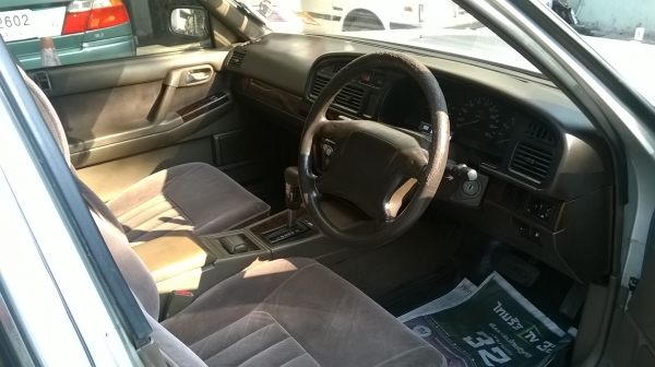 Nissan cedric Y31 สวยๆเดิมบาง