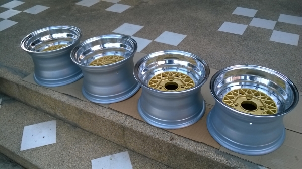 ล้อขอบ13 หน้า8"หลัง8.5" 4/114.3 ราคา 18500 โทร.096-2085202ครับ