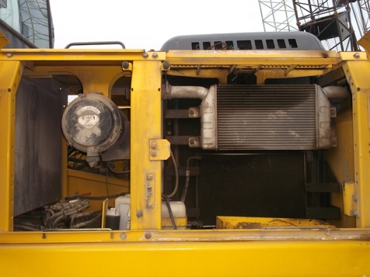 ขาย!! KOMATSU PC200-7 พร้อมใช้งาน