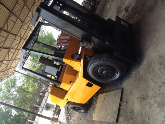 ขายTCM. F10.   5ตัน เกียร์ิอโต้