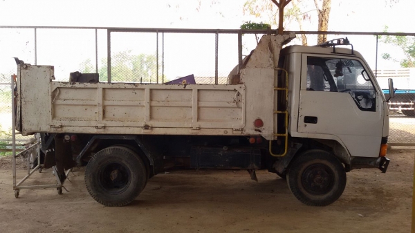 6ล้อ canter กระบะดั๊ม