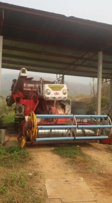 ขายรถเกี่ยวข้าว หรือ แลก รถดั็ม ครับ สนใจโทร 0818843252 คุณ ทองศรี ครับ