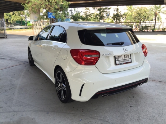 benz a250 amg sport สีขาว ปี 2015 รถสวยมาก มือเดียว ไมล์ 30xxx km benz a250 amg sport สีขาว ปี 2015 รถสวยมาก มือเดียว ไมล์ 30xxx km