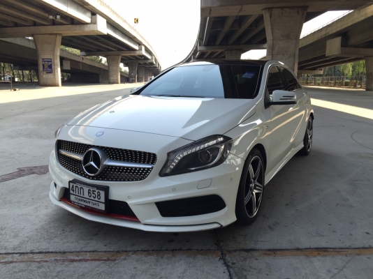 benz a250 amg sport สีขาว ปี 2015 รถสวยมาก มือเดียว ไมล์ 30xxx km benz a250 amg sport สีขาว ปี 2015 รถสวยมาก มือเดียว ไมล์ 30xxx km