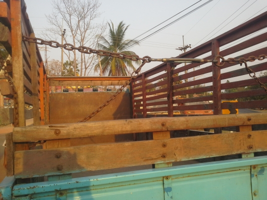 ขายด่วน ISUZU NKR 110 ขาย 285,000 บาท  สีสวยๆ ทั้งคัน เครื่องดี คัดซีส์สวย เอกสารพร้อมโอน