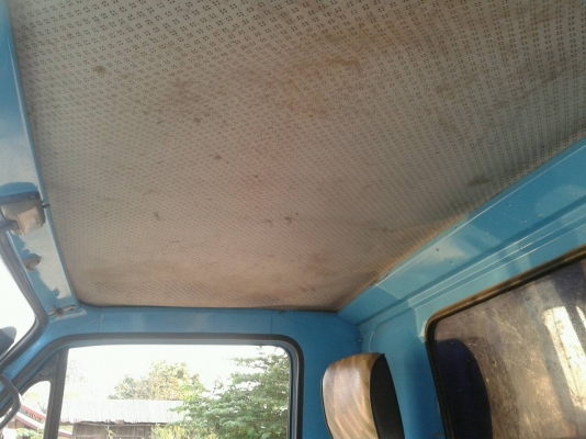 ขายด่วน ISUZU NKR 110 ขาย 285,000 บาท  สีสวยๆ ทั้งคัน เครื่องดี คัดซีส์สวย เอกสารพร้อมโอน