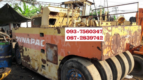 ขายรถบดล้อยาง 9 ล้อ WATANABE