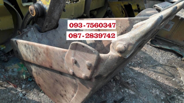 ขายรถแบคโฮ KOMATSU PC100-3