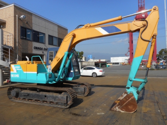 ขาย KOBELCO SK045 สภาพสวยราคาถูก จากญี่ปุ่นแท้100\% ทำงานเพียง 4,044ชม. โทร 081-1463244(เจ๊สุ)
