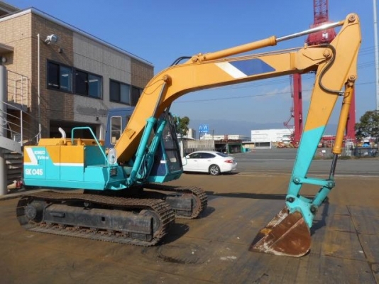 ขาย KOBELCO SK045 สภาพสวยราคาถูก จากญี่ปุ่นแท้100\% ทำงานเพียง 4,044ชม. โทร 081-1463244(เจ๊สุ)
