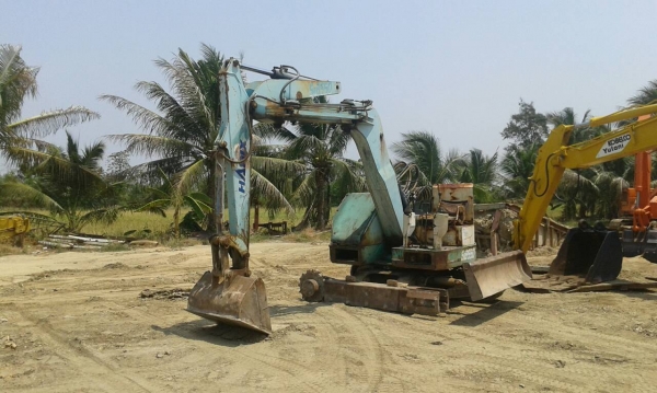 ขายรถขุด ขนาด 5 ตัน ยี่ห้อ HANIX รุ่น S&amp;B 550