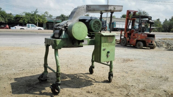 เครื่องบดสับระเอียด HOSOKAWA MICRON JAPAN ห้องบดใบสับเป็นสแตนเลส สภาพใหม่พร้อมใช้งาน.