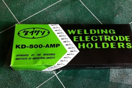 หัวเชื่อมอย่างดีทนๆ  (ชุดจับลวดเชื่อมไฟฟ้ามีเข้ามาแค่ 80 อัน) สำหรับงานเชื่อม TYSUN ขนาด 500 A.  หัวจับลวดเชื่อมใหญ่ ทนกระแสได้สูง ทนความร้อน