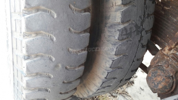 รถบรรทุกน้ำหัวยาว ขนาด 10 ล้อ ขนาด 160 แรงม้า จดทะเบียนปี 2546