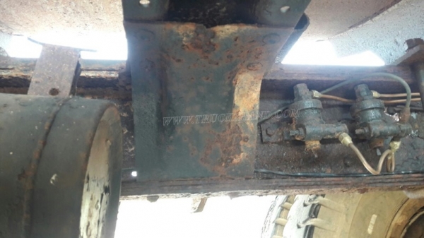 รถบรรทุกน้ำหัวยาว ขนาด 10 ล้อ ขนาด 160 แรงม้า จดทะเบียนปี 2546