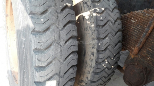 รถบรรทุกน้ำหัวยาว ขนาด 10 ล้อ ขนาด 160 แรงม้า จดทะเบียนปี 2546