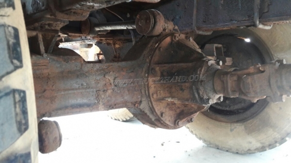 รถบรรทุกน้ำหัวยาว ขนาด 10 ล้อ ขนาด 160 แรงม้า จดทะเบียนปี 2546