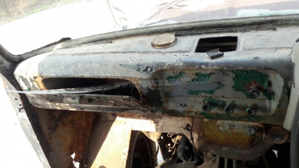 รถบรรทุกน้ำหัวยาว ขนาด 10 ล้อ ขนาด 160 แรงม้า จดทะเบียนปี 2546