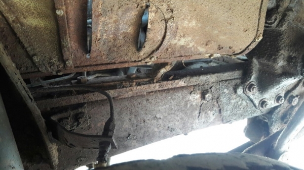 รถบรรทุกน้ำหัวยาว ขนาด 10 ล้อ ขนาด 160 แรงม้า จดทะเบียนปี 2546