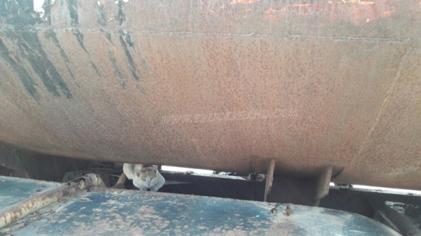 รถบรรทุกน้ำหัวยาว ขนาด 10 ล้อ ขนาด 160 แรงม้า จดทะเบียนปี 2546