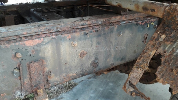 รถบรรทุกน้ำหัวยาว ขนาด 10 ล้อ ขนาด 160 แรงม้า จดทะเบียนปี 2546