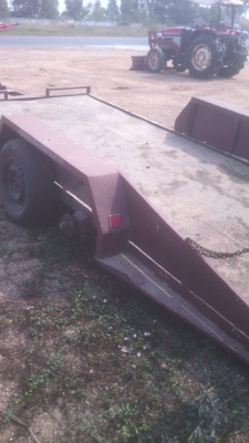 รถลาครถเกี่ยวข้าว