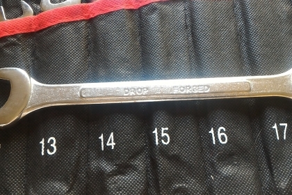 ชุดเครื่องมือประแจรวม (แหวน-ปากตาย) 14ชื้น ยี่ห้อ JSS เหมาะเอาติดรถติดบ้านไว้  ซองบรรจุเป็นช่องๆ