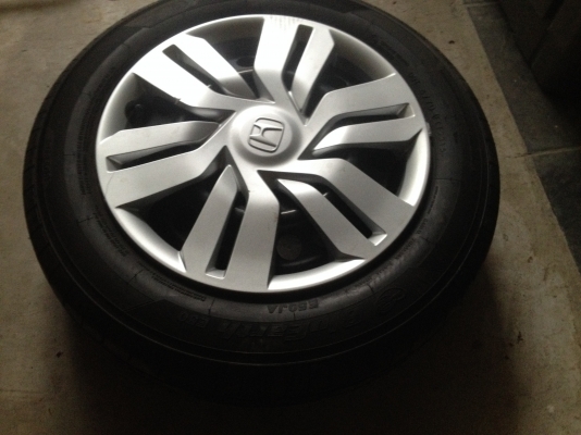 ขายล้อกะทะพร้อมยาง CITY JAZZ ยาง Yogohama 175 65 15 ปี 2315 ขายล้อกะทะพร้อมยาง CITY JAZZ ยาง Yogohama 175 65 15 ปี 2315