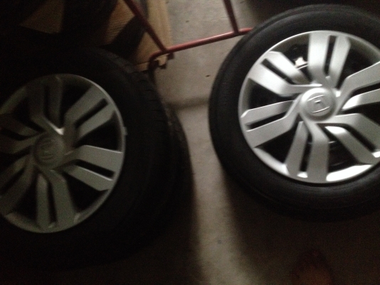 ขายล้อกะทะพร้อมยาง CITY JAZZ ยาง Yogohama 175 65 15 ปี 2315 ขายล้อกะทะพร้อมยาง CITY JAZZ ยาง Yogohama 175 65 15 ปี 2315