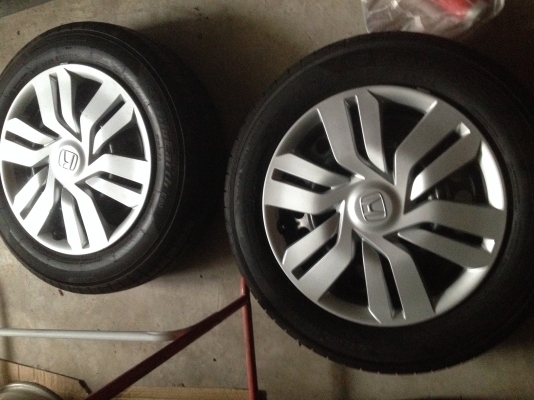 ขายล้อกะทะพร้อมยาง CITY JAZZ ยาง Yogohama 175 65 15 ปี 2315